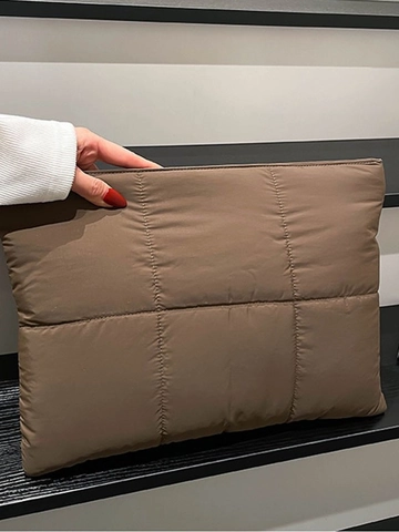Women Quilted Puffer Clutch Bag Large Capacity Laptop Sleeve Minimalist Solid Color Fashionable Handheld Tote Bag For Daily Commuting