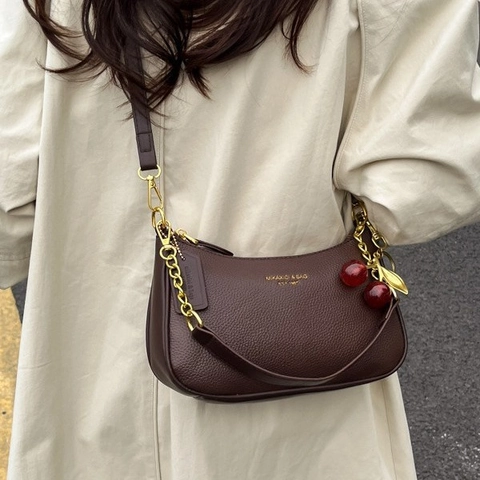 Borsa Sottobraccio in Pelle PU a Grana di Litchi Vintage per Donna Decorazione a Catena Ciondolo a Ciliegia Borsa a Tracolla Hobo