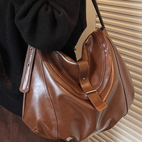 Retro Large Capacity Hobo Shoulder Bag For Women PU Leather Ruched Dumpling Bag With Adjustable Strap Urban Casual Daily Bag