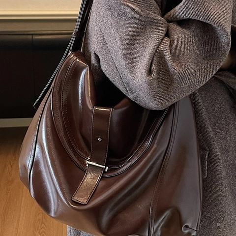 Retro Large Capacity Hobo Shoulder Bag For Women PU Leather Ruched Dumpling Bag With Adjustable Strap Urban Casual Daily Bag