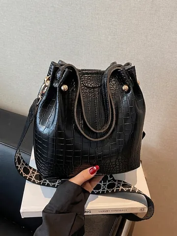 Sac Seau en Cuir PU Motif Crocodile pour Femmes Style Coréen Bandoulière Large Géométrique Rivets Dorés Sac à Main Mode