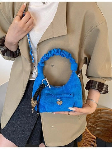 Schicke PU Leder Hobo Tasche Für Damen Gerüschter Griff Bogen Herz Anhänger Metall Kettengurt Crescent Underarm Schultertasche
