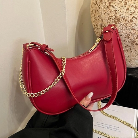 Women Crescent Underarm Bag PU Leather Solid Color Shoulder Bag With Gold Chain Fashion Versatile Hobo Dumpling Bag