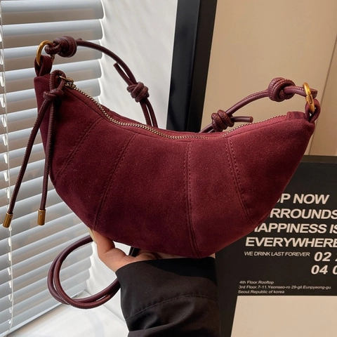 Borsa a Tracolla Minimalista da Donna in Pelle PU con Texture Scamosciata Forma a Mezzaluna Cuciture Dettagliate Tracolla con Nodo Borsa Quotidiana Casual