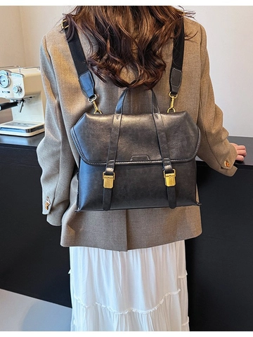 Vintage British Style PU Leather Backpack For Women Large Capacity School College Commute Handbag With Buckle Lock Detail