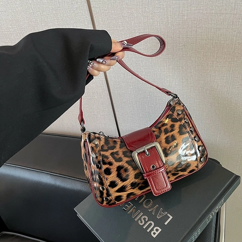 Borsa Sottobraccio Vintage con Stampa Leopardata da Donna in Pelle PU con Borchie Fibbia in Metallo Grande Borsa a Mezzaluna