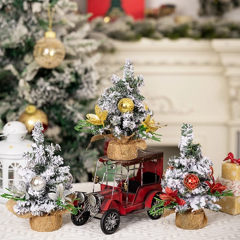 Mini Beflockter Künstlicher Weihnachtsbaum Mit Sackleinenfuß PVC Desktop Schneeflocke Kiefer Dekor Mit Ornament Blume Ball