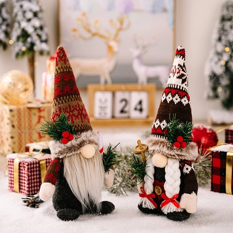 Gnome de Noël Nordique Poupée en Peluche Bonnet en Tricot Figurine Rudolf Avec Branche de Pin Décoration de Table de Noël