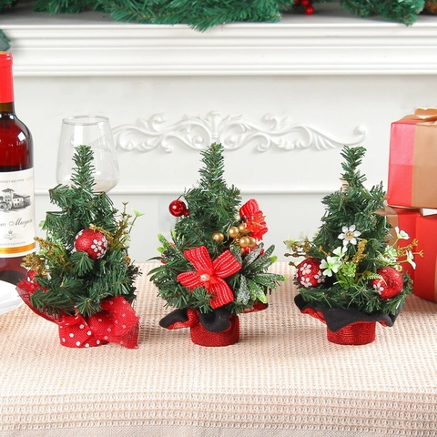 Mini Albero Di Natale Ornamento Da Tavolo Pino Artificiale Con Bacche Rosse Fiocco Palla Di Natale Per Decorazione Casa