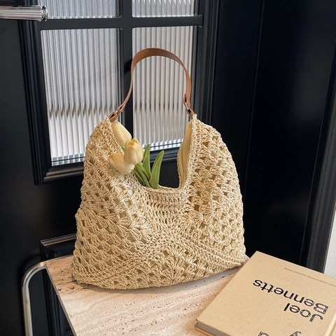 Sac Fourre-tout en Paille Tissée Ajourée pour Femme Grande Capacité Sac à Épaule Plage Été Vacances Sac à Main avec Bandoulière PU