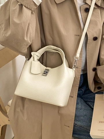 Sac Seau pour Femme en Cuir Synthétique Minimaliste Design de Niche Texture Galet Sac à Main Bandoulière Avec Fermoir Argenté