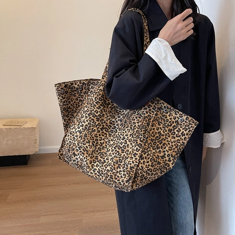 Damen Canvas Einkaufstasche Mit Großer Kapazität Leopardenmuster Pendler Umhängetasche Vordertasche Nieten Mode Handtasche