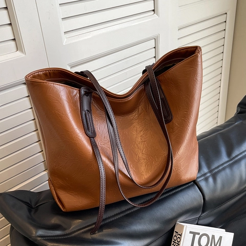Grand Sac Fourre-tout Rétro Texture Gauffrée pour Femmes en Cuir PU Sac à Bandoulière pour Trajet Quotidien Sac à Main Mode