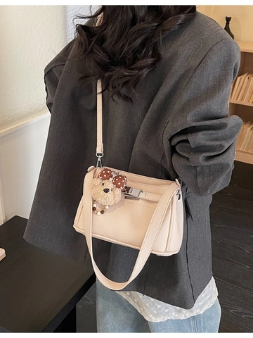 Sac Bandoulière pour Femmes en Cuir PU Motif Litchi Verrou Métallique Sac à Épaule Avec Porte-clés Ours Sac Quotidien