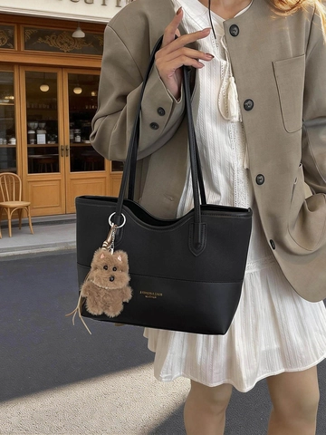 Sac Cabas Femme Grande Capacité Mode Rétro Cuir Synthétique Patchwork Sac à Épaule Sac à Main de Navettage Avec Pendentif en Peluche