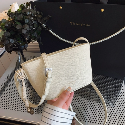 Women Fashion Litchi Grain Synthetic Leather Shoulder Crossbody Bag Mini Bucket Bag With Heart Metal Charm Knot Strap