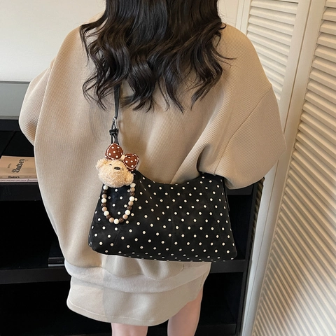 Sac à Épaule Femme Décontracté à Pois Rétro en Cuir PU Sac Hobo Grande Capacité Sac Bandoulière Avec Pendentif Ourson