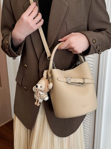 Damen Vintage PU Leder Eimertasche Mit Bär Anhänger Lychee Textur Nische Handtasche Umhängetasche Für Den Täglichen Gebrauch