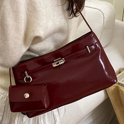 Retro PU Leather Shoulder Bag For Women Glossy Bucket Bag With Detachable Mini Pouch Silver Turn Lock Commuter Handbag