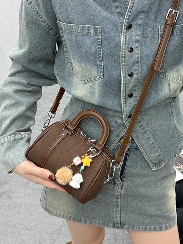 Bolso Boston Vintage para Mujer Bolso Almohada de Tela y Cuero Sintético con Amuletos Bolso de Hombro Casual Viaje