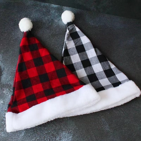 Classico Cappello di Natale Buffalo Plaid Con Bordo e Palla in Peluche Bianco Cappello a Quadri Festivo per Adulti