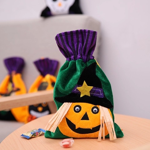Sacchetto di Caramelle con Coulisse di Halloween in Velluto Zucca Strega Teschio Gatto Nero Sacchetto Regalo per Festa Decorativo