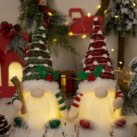 Gnome de Noël Lumineux LED Poupée Peluche Tricotée Tomte Suédois Avec Traîneau en Bois Figurine Rudolf Décor de Fête