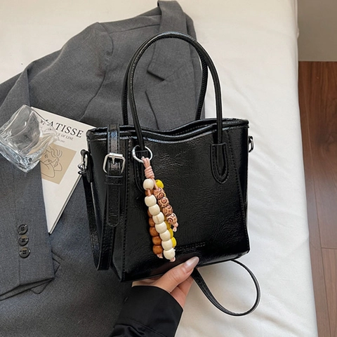 Sac Seau en Cuir PU Vintage pour Femmes Sac Bandoulière Main Avec Charme en Perles Bandoulière Réglable Sac Fourre-Tout