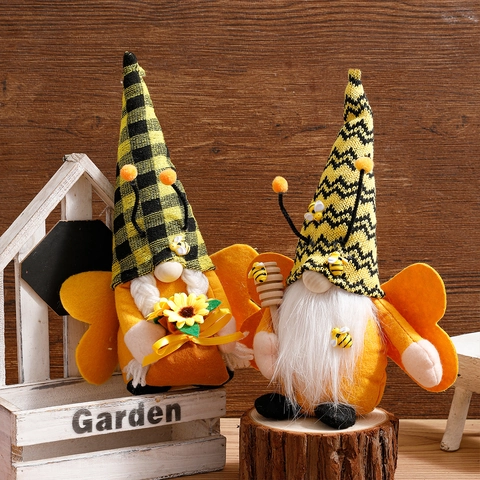 Handmade Bee Gnome Plush Doll With Sunflower And Wings Pastoral Style Home Decoration Honey Bee Rudolph Faceless Doll For Window Display