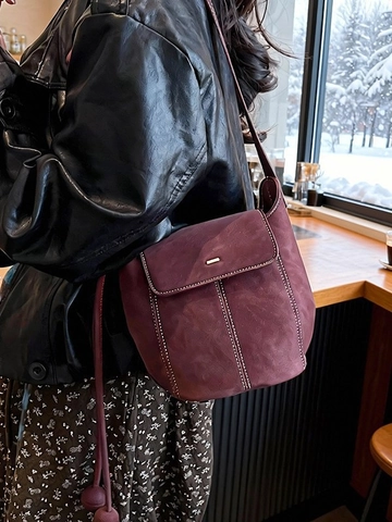 Borsa a Secchiello in Pelle Sintetica da Donna Vintage Minimalista con Cuciture a Contrasto Borsa a Tracolla con Ciondolo a Sfera