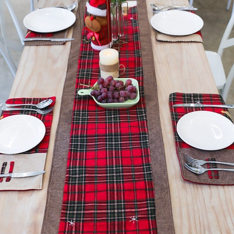 Christmas Buffalo Plaid Placemat Reindeer Christmas Tree Machine Embroidered Thick Cotton Linen Table Mat Festive Dining Decor