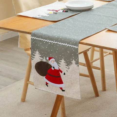 Runner da Tavola Natalizio Grigio Con Applique Babbo Natale Pupazzo di Neve Motivo a Fiocchi di Neve in Misto Cotone Lino