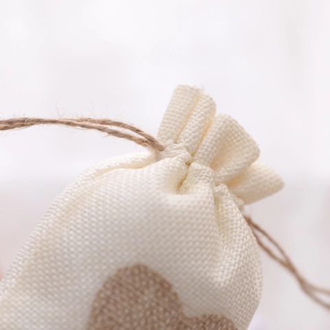 Heart Pattern Linen Drawstring Bag Wedding Candy Favor Gift Packaging Pouch Small Burlate Storage Bag Minimalist Party Decor