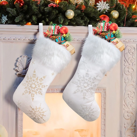 Calcetín de Navidad Grande de Terciopelo Blanco Con Puño de Piel Sintética Copo de Nieve Bordado Perla Artificial Calcetín de Regalo Colgante