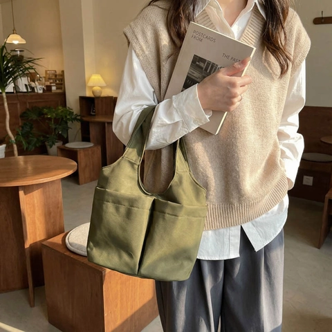 Leichte Nylon Handtasche Für Damen Neues Nischen-Design Mehrere Taschen All-Match Commuter Lunchbox Korb Tasche Tote