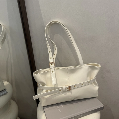 Retro PU Leather Large Capacity Tote Bag Belt Buckle Decor Minimalist Women Shoulder Bag Commuter Underarm Bag Handbag