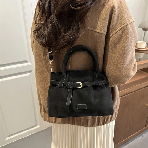 Petit Sac Cabas Vintage en Suédine pour Femme Avec Boucle de Ceinture Minimaliste Sac à Main Polyvalent Épaule ou Bandoulière Mode
