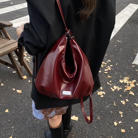 Women Retro Large Capacity PU Leather Backpack Multi-functional Shoulder Bag With Plush Bear Pendant Fashion Hobo Bag For Commute