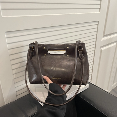 Damen Vintage PU Leder Umhängetasche Nieten Minimalistische Tragetasche Mit Hohlgriff Fashion Bags Große Kapazität Umhängetasche