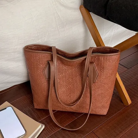 Vintage Women Large Capacity Tote Bag Embossed Artificial Leather Shoulder Bag Commuter Casual Fashion Top Handle Handbag