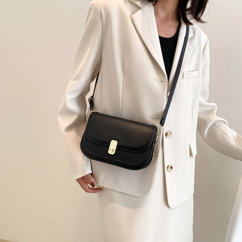 Women PU Leather Shoulder Bag Retro Small Square Crossbody Bag With Golden Metal Buckle Minimalist Commuter Handbag For Lady