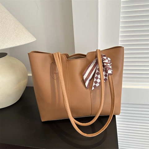 Damen Mode PU Leder Tote Tasche Große Kapazität Schal Dekor Pendler Büro Umhängetasche Einfache Elegante Handtasche Für Den Alltag
