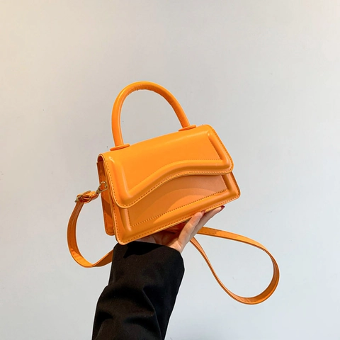 Borsa Quadrata Piccola da Donna in Pelle PU con Bordo a Onde Borsa a Mano Minimalista a Spalla e Tracolla Borsetta Quotidiana