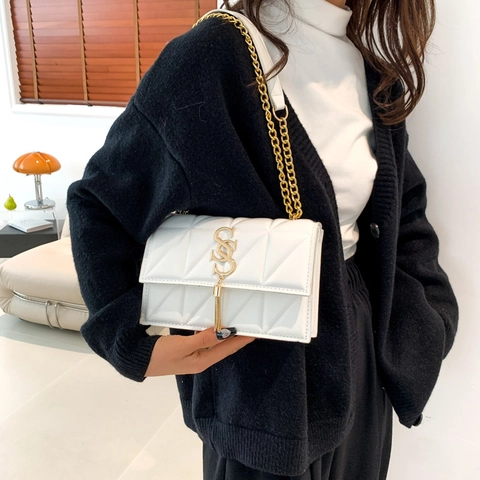 Damen Retro PU Leder Gesteppte Kleine Quadratische Tasche Mode Kette Schulter Umhängetasche Mit Quaste Gold Metall Logo Casual Tasche