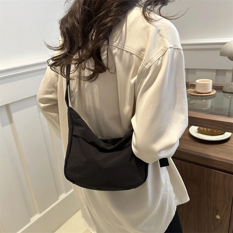 Women Simple Canvas Tote Bag Casual Large Capacity Crossbody Bag Fashion Shoulder Bag Crescent Hobo Bag Street Trend For Daily