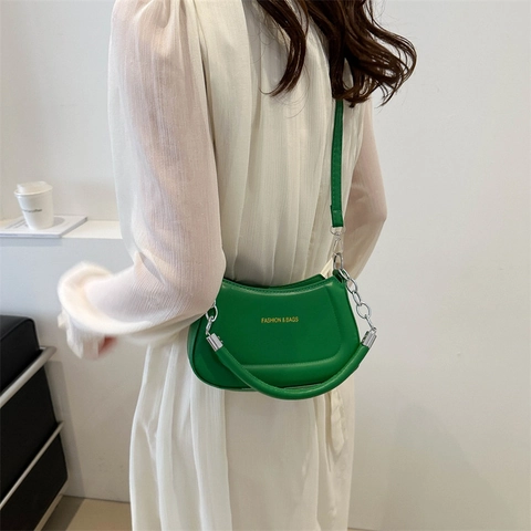 Trendy Women PU Leather Shoulder Bag Fashion Half Moon Hobo Bag Retro Chain Handle Handbag Casual Crescent Crossbody Bag