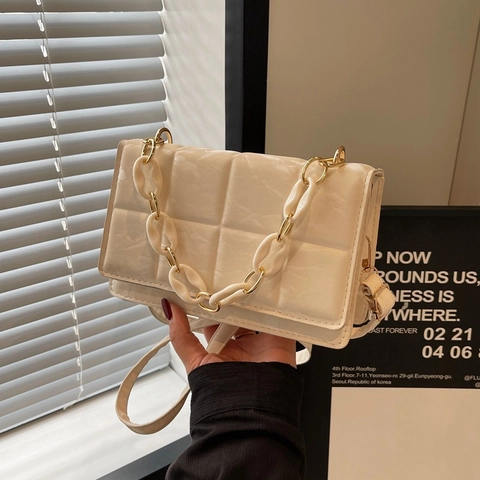 Bolso de Hombro de PU Acolchado para Mujer Con Cadena de Resina Bolso Cuadrado de Moda Bolso Cruzado Color Sólido Accesorio Diario