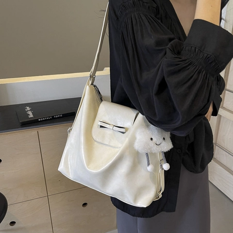 Damen Große Kapazität PU Leder Tote Tasche Mode Schleife Dekor Umhängetasche Einfache Crossbody Rucksack Mit Plüsch Wolke Anhänger