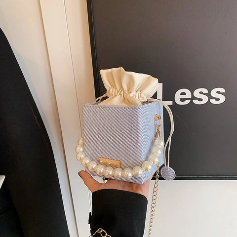 Sac Seau Tendance en PU pour Femmes Avec Poignée en Perles Mini Sac Bandoulière Cube Chaîne Dorée Cordon de Serrage