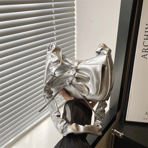 Metallic Schleife Schultertasche Für Damen Rüschen Riemen Halbmond Tasche Y2K Trendy PU Leder Unterarmtasche Streetwear